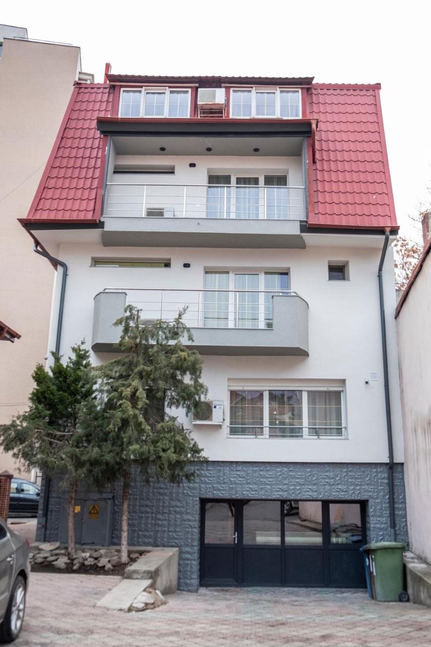 Casa Gabriela Hotel Букурещ Екстериор снимка