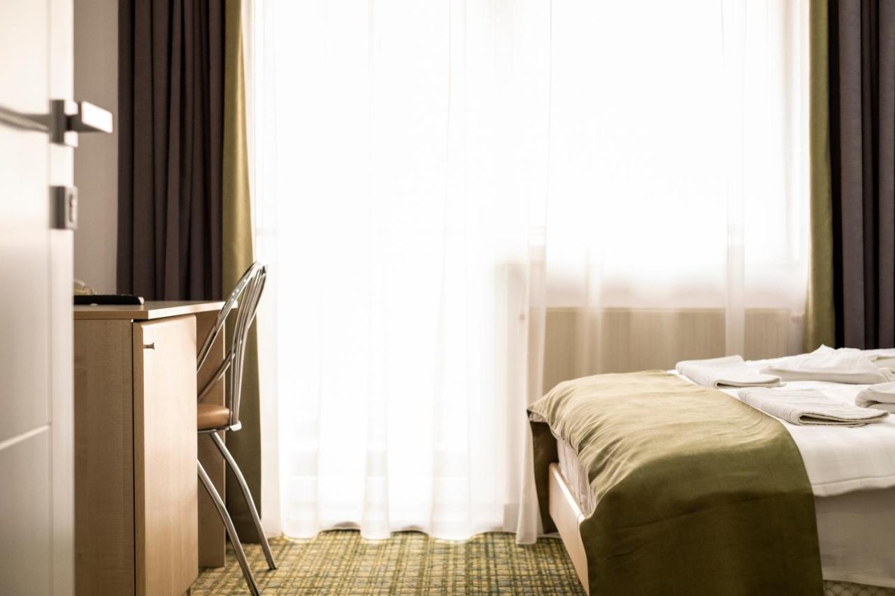 Casa Gabriela Hotel Букурещ Екстериор снимка