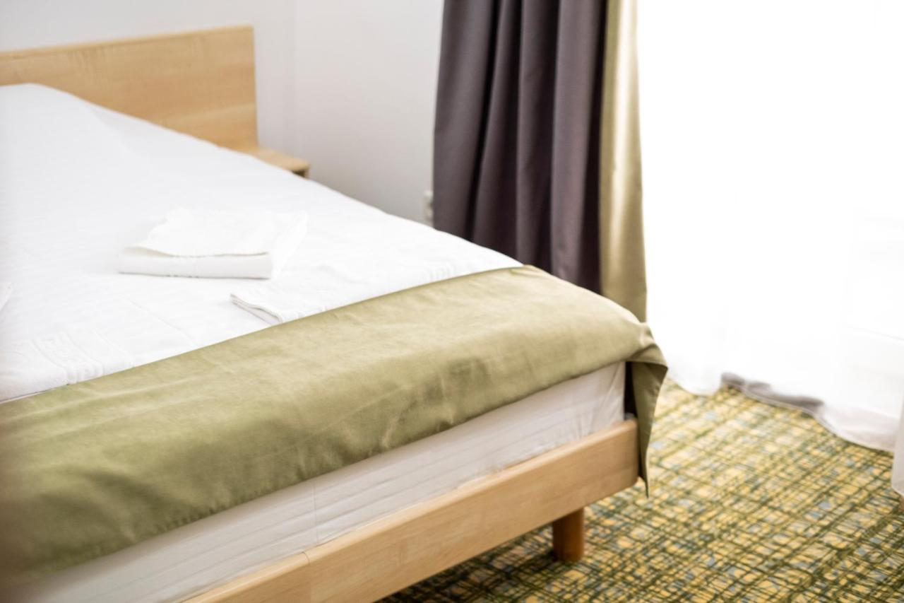 Casa Gabriela Hotel Букурещ Екстериор снимка