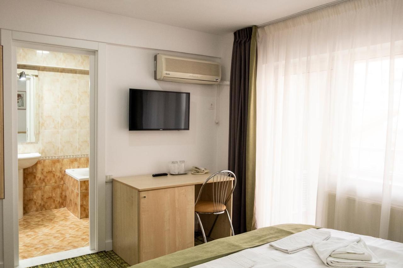 Casa Gabriela Hotel Букурещ Екстериор снимка