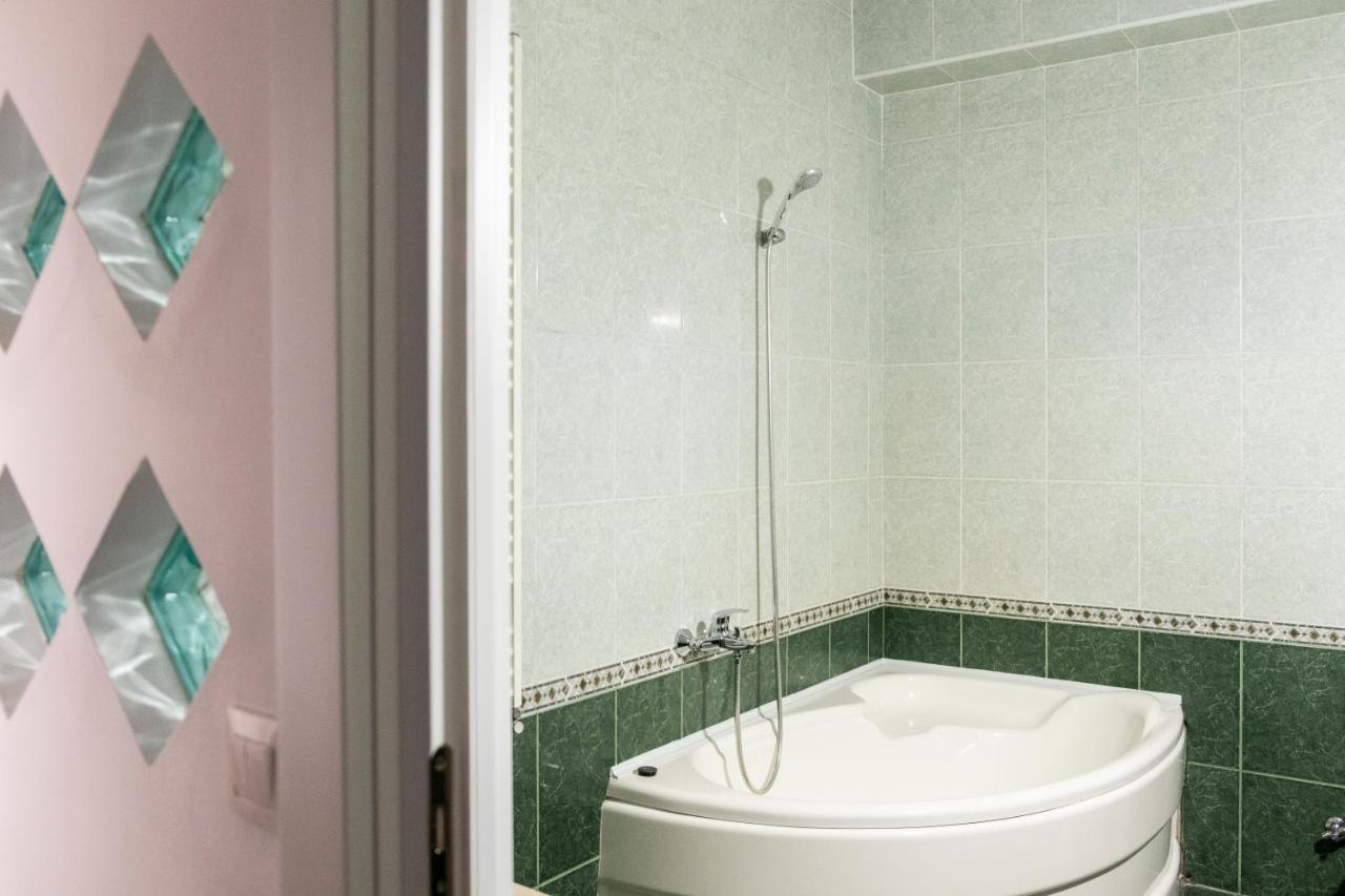 Casa Gabriela Hotel Букурещ Екстериор снимка