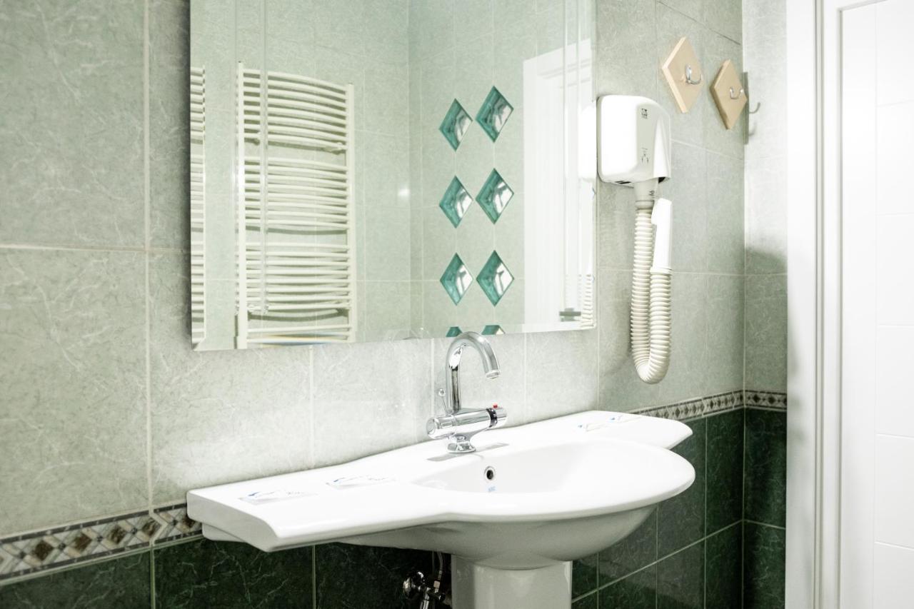 Casa Gabriela Hotel Букурещ Екстериор снимка