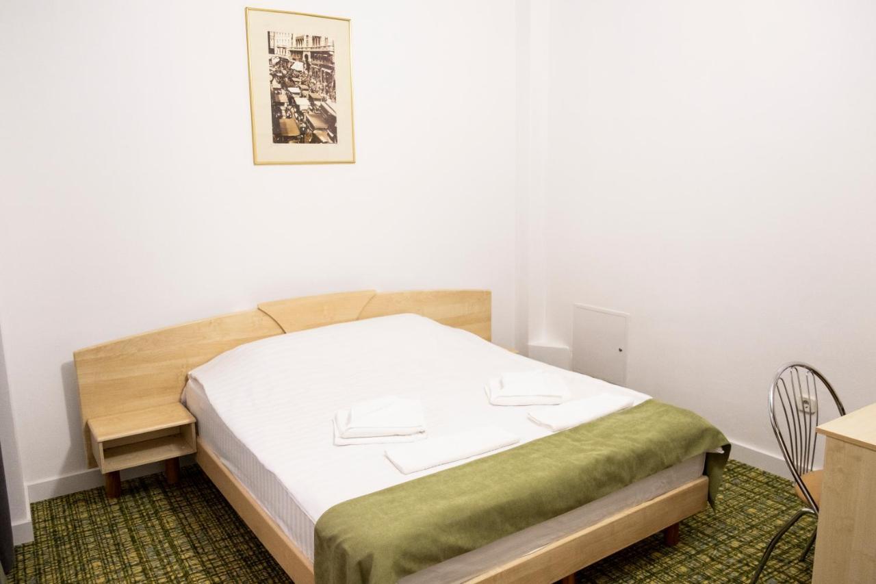 Casa Gabriela Hotel Букурещ Екстериор снимка