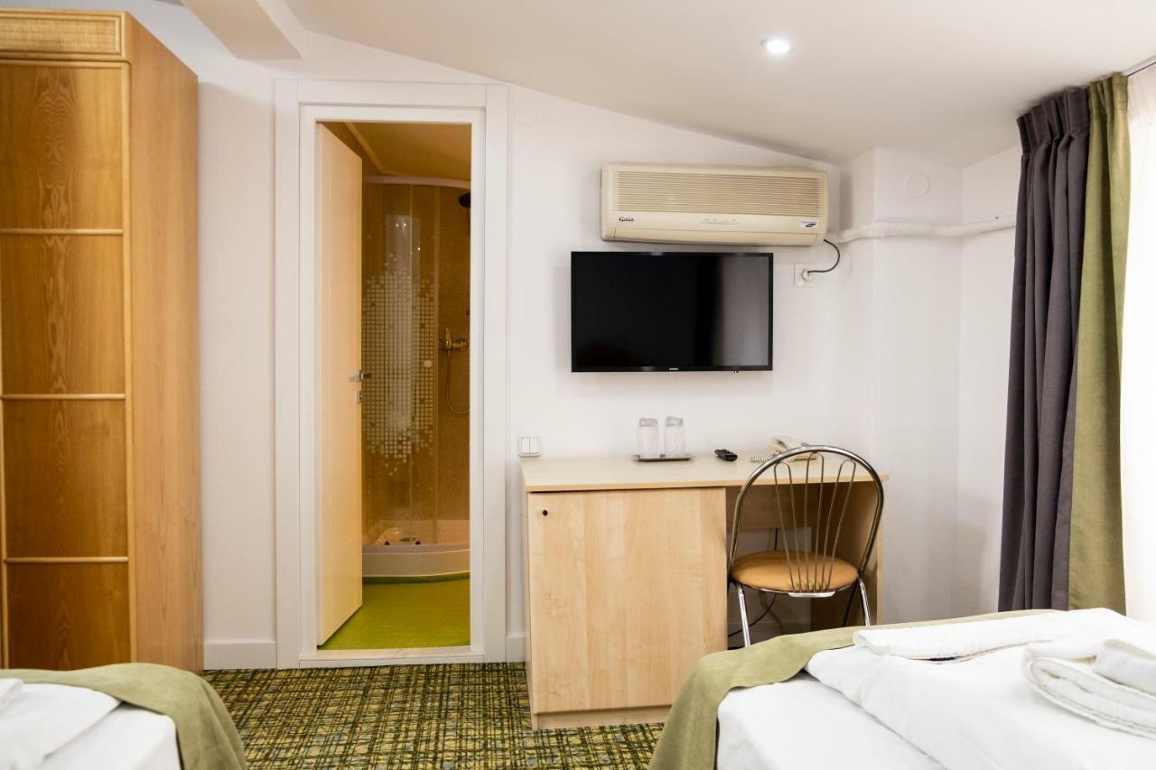 Casa Gabriela Hotel Букурещ Екстериор снимка
